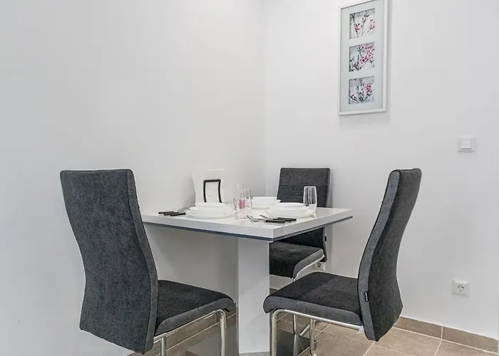 Apartment Lovely Near U1 Reumannplatz - 9 Min From Center